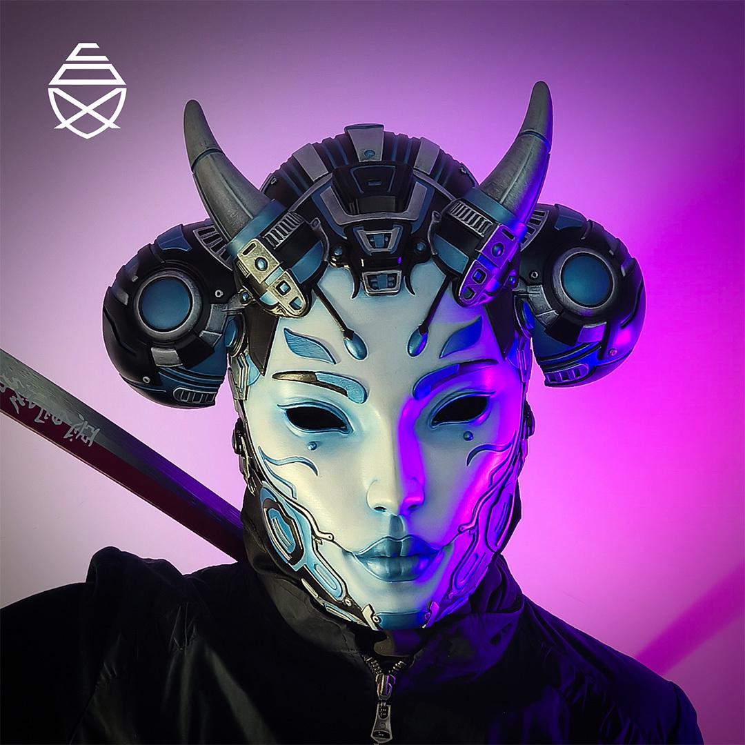 Referans görsel — TETSU Hannya Giyilebilir Maske. Wefty Design'in kendi baskısının fotoğrafı değildir.