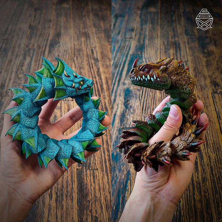 Referans görsel — Caicai ve Trentren Vilu — Oynar Eklemli Yılan İkilisi. Wefty Design'in kendi baskısının fotoğrafı değildir.
